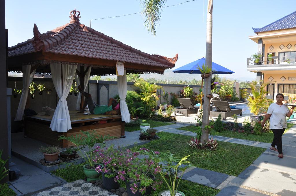 Summer Guesthouse Lovina Luaran gambar