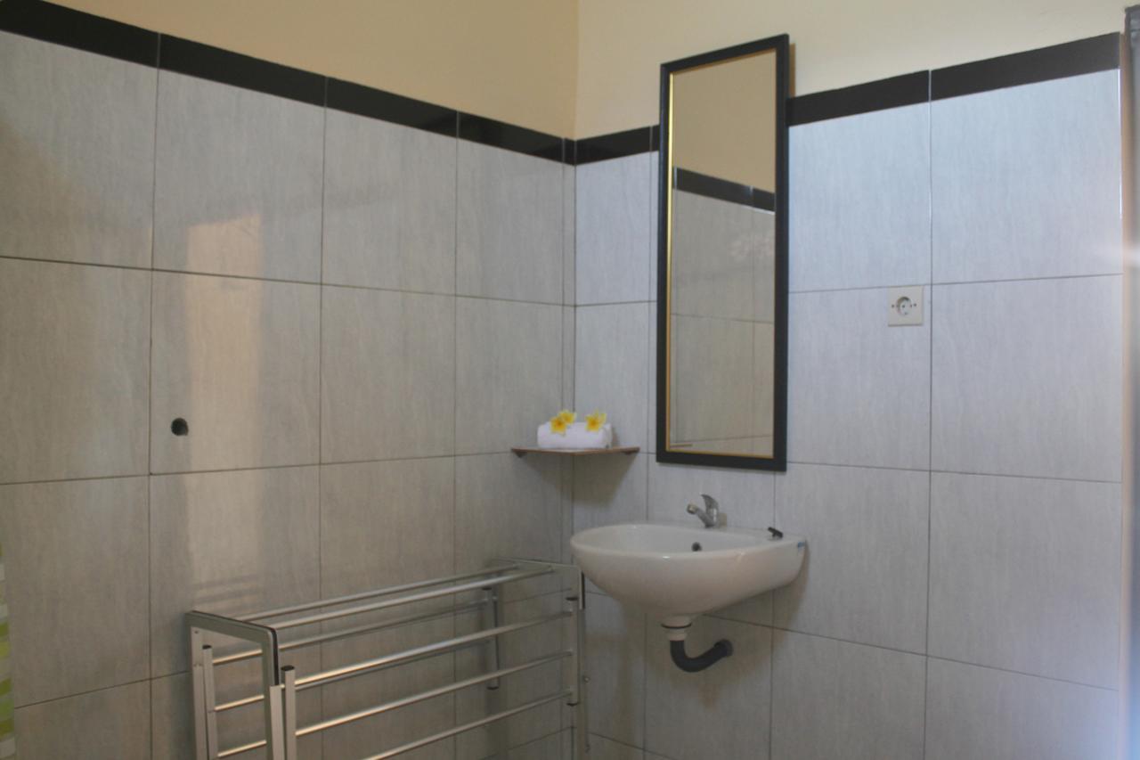 Summer Guesthouse Lovina Luaran gambar